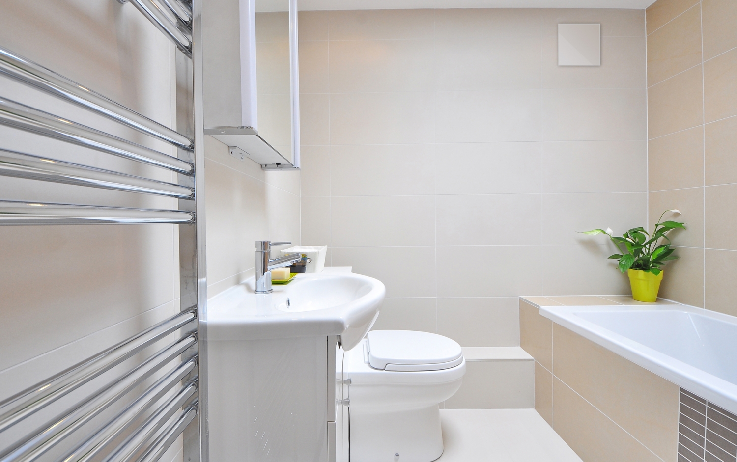 Анемостат со стеклянной внешней частью FOZA D 160 мм. Матовое стекло. Чёрный круг. RAL 9005